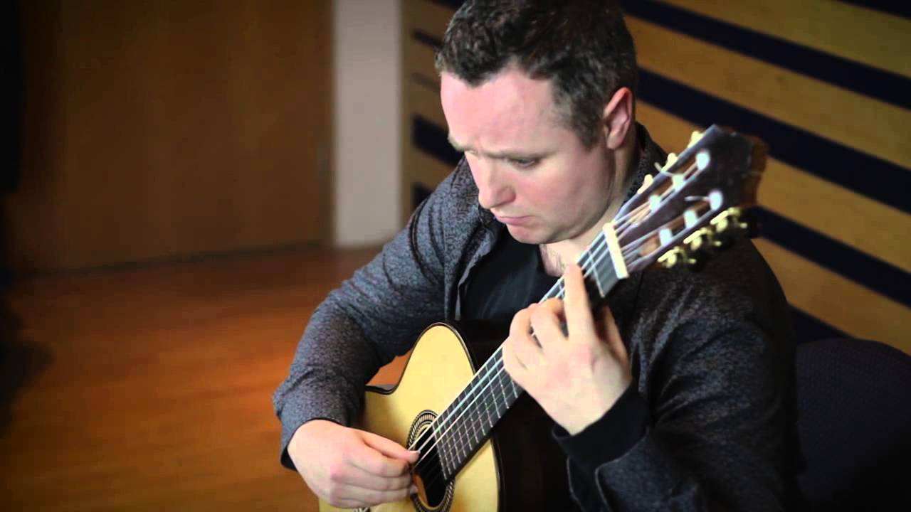 透明感の高い美しい響き M.マカリスターが弾く『ワイルド・マウンテン・タイム』 ギター動画